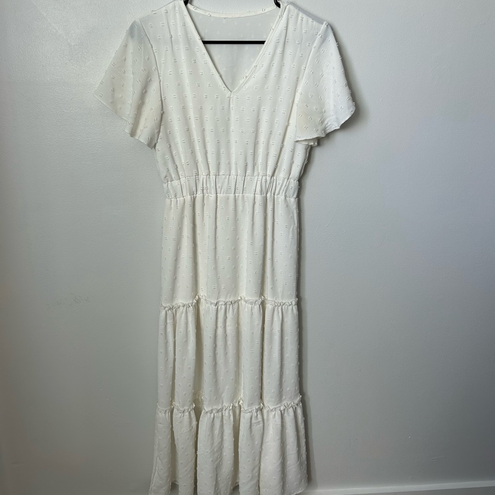 SHEIN Cream Tiered V-Neck Maxi Dress